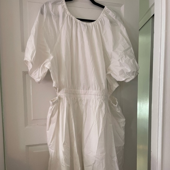 Old Navy White Waist-Defined Puff-Sleeve Cotton-Poplin Side-Cutout Mini Dress - Picture 3 of 6